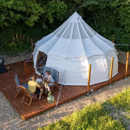 Holmegaard Vin Og Glamping *